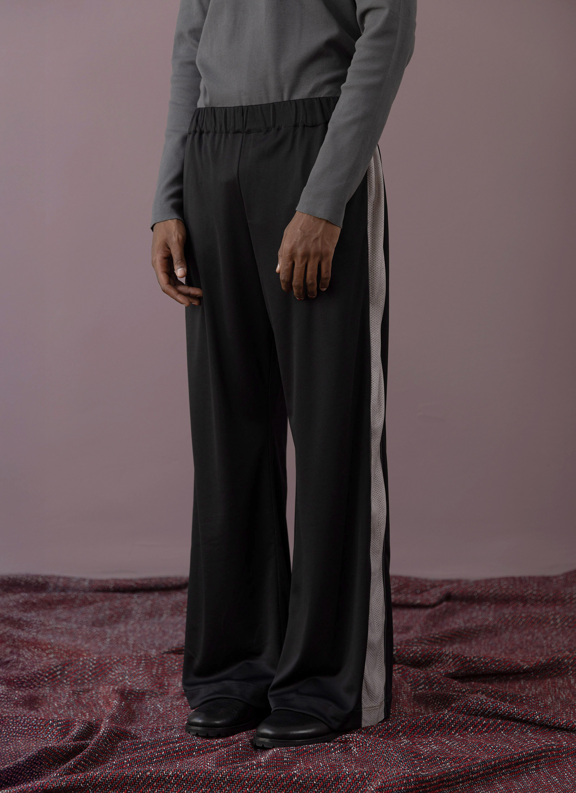 Black / Tar White Tar-Treated Dry Fit Football Track Pants Man