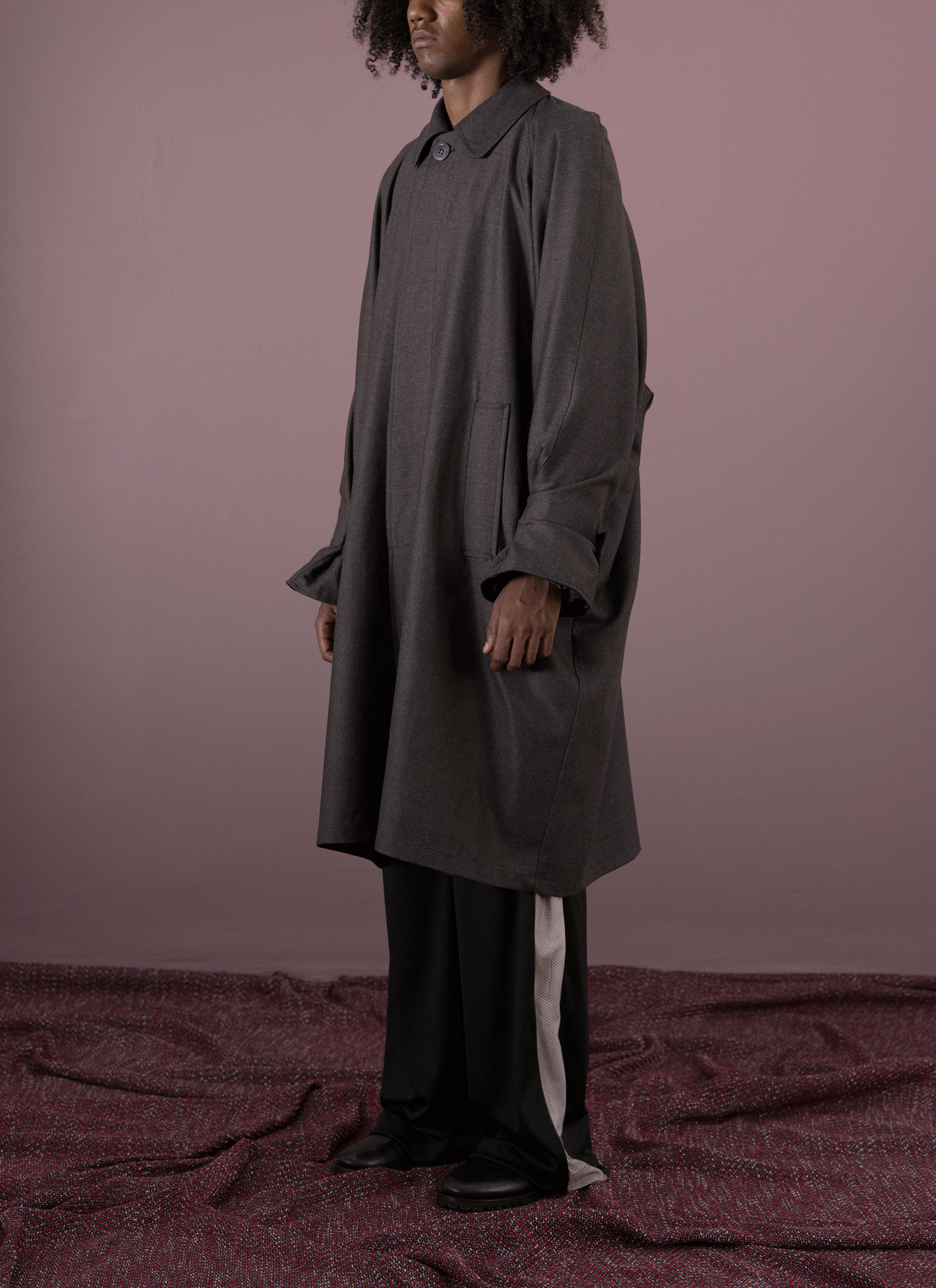 Grey / Black Oversized Double Sided Trench Coat Man